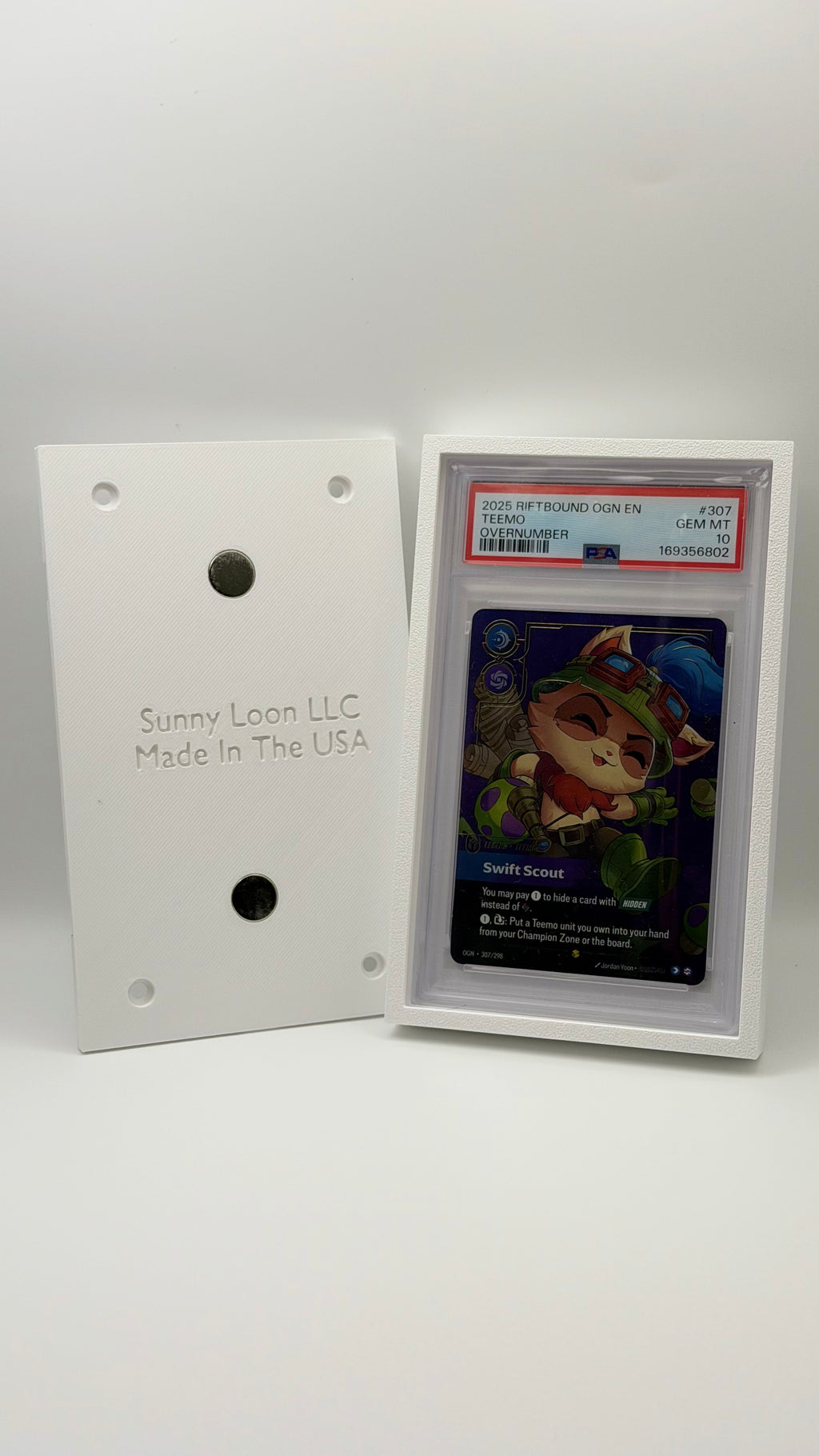 LoonLock Solo - PSA Graded Slab Wall Mount Display